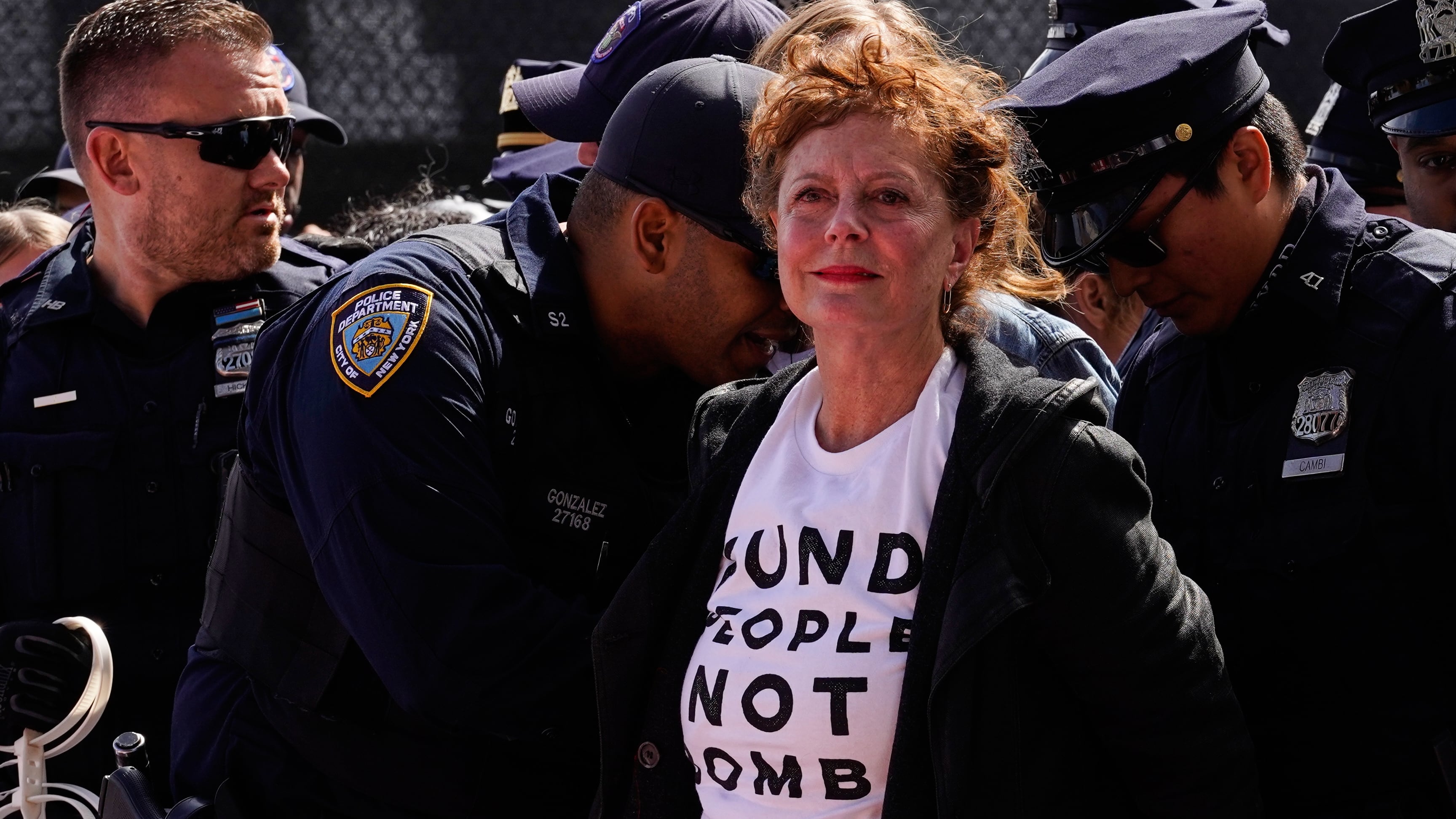Susan Sarandon Among Over 100 Detained at Midtown Manhattan Anti-Israel Protest