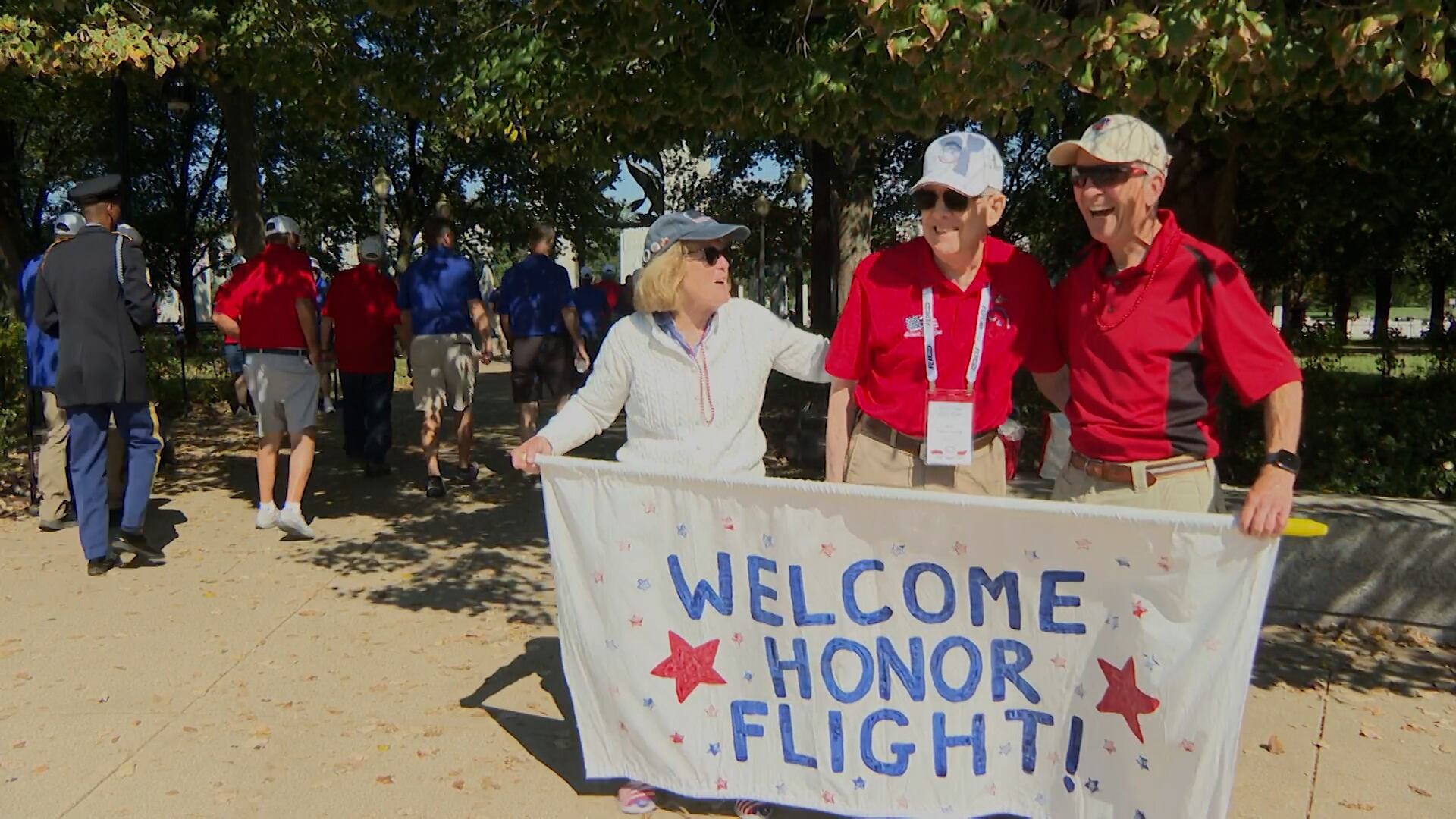 87 Eastern Iowa Veterans Travel to Washington to Visit Memorials