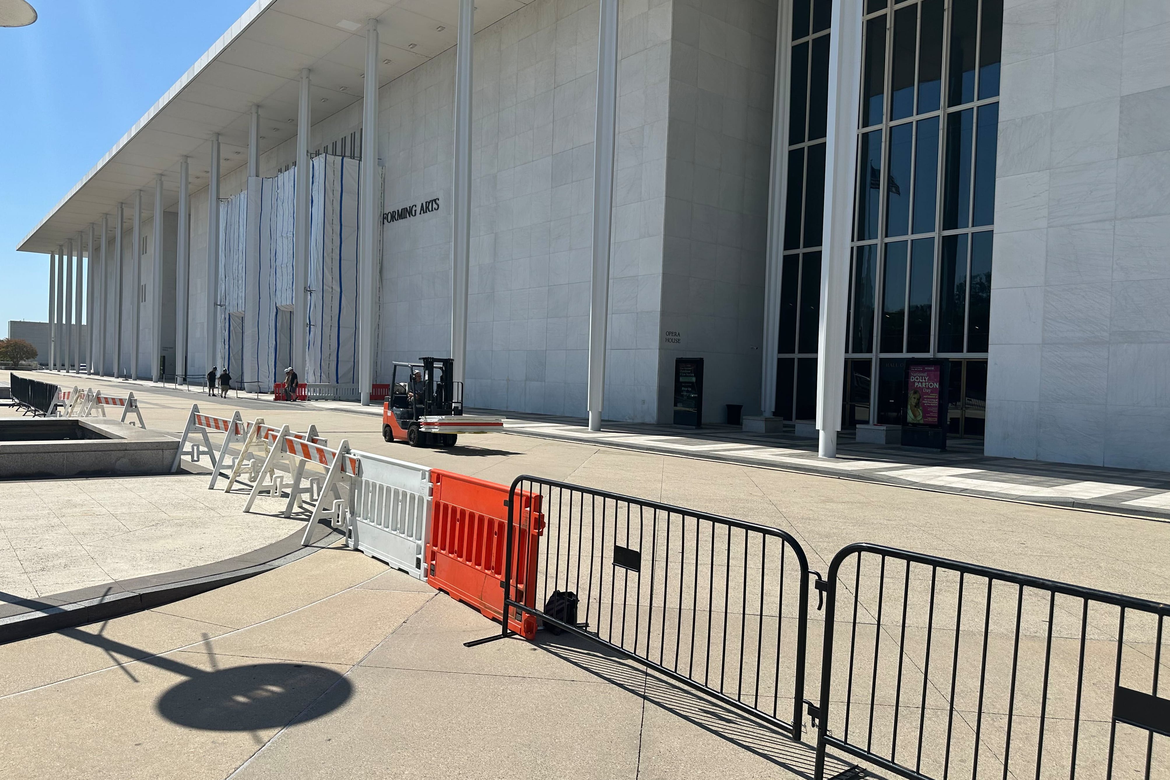 Historic Kennedy Center Temporarily Closed Amid Safety Concerns and Legal Dispute
