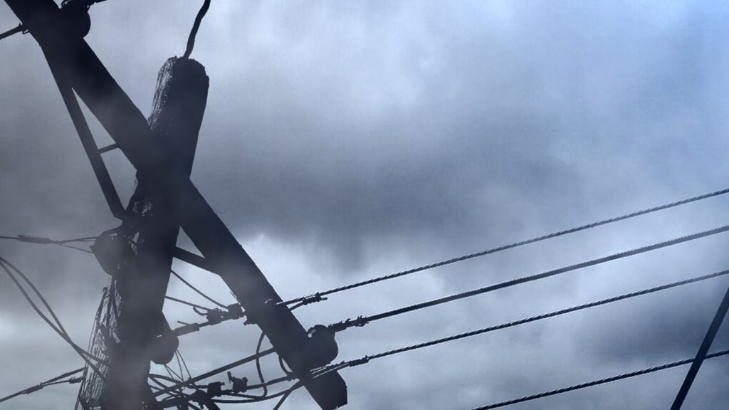 Utility Worker Dies After Electrocution Incident in Curry County