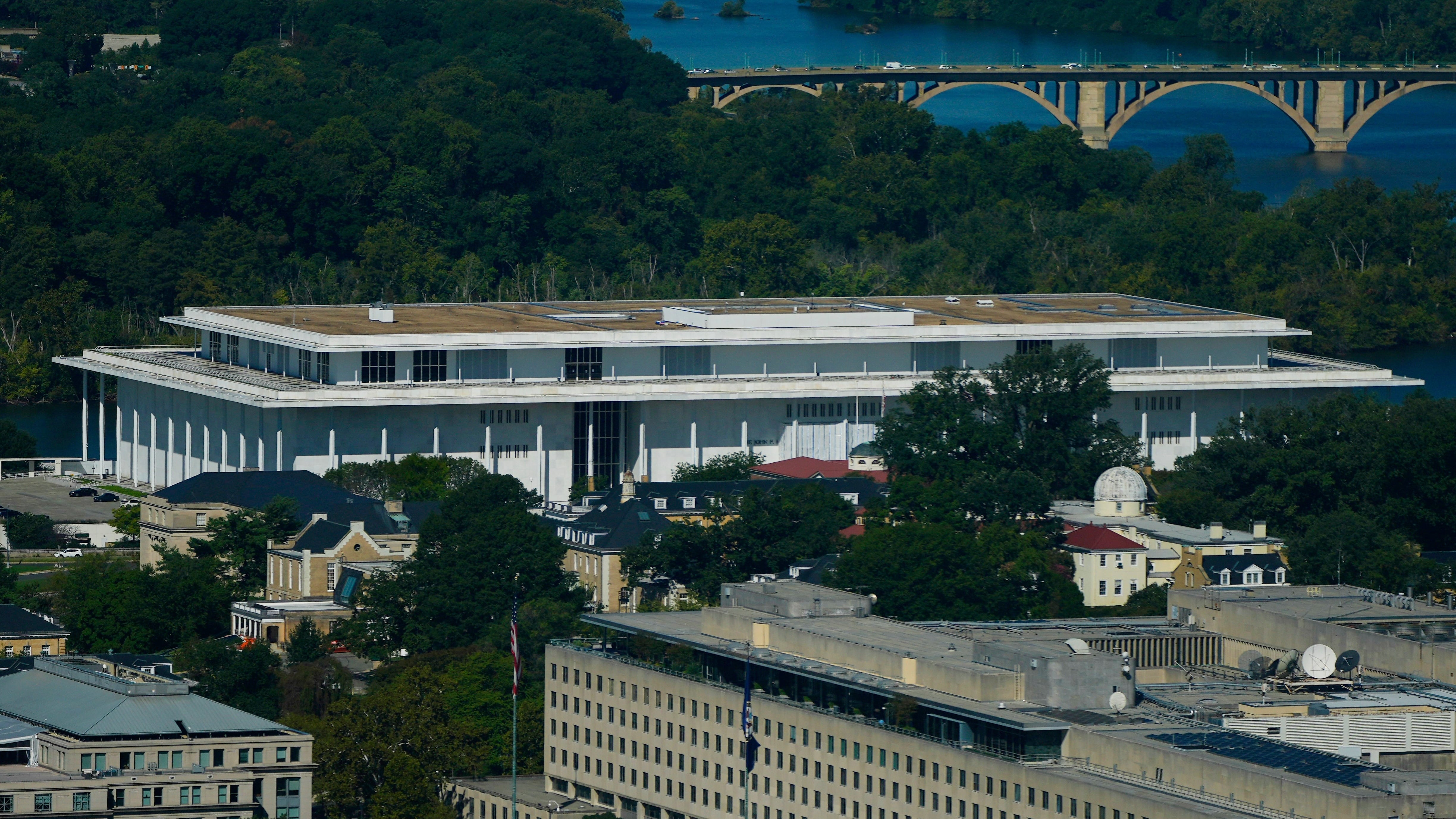 John F. Kennedy Center for the Performing Arts Closed Amidst Dispute Involving President Donald Trump
