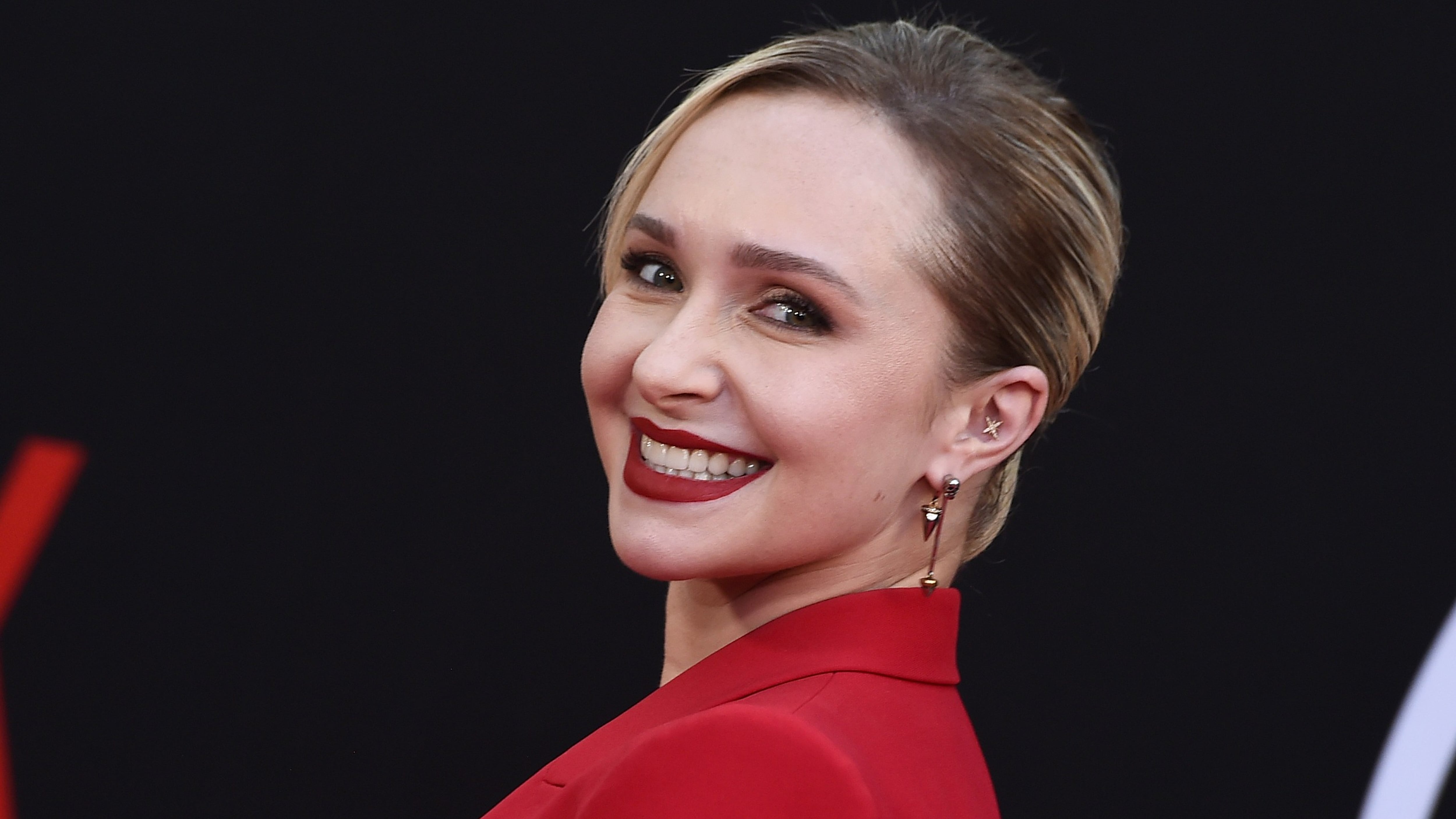 Claim About Hayden Panettiere’s Death Is Unverified and Incorrect